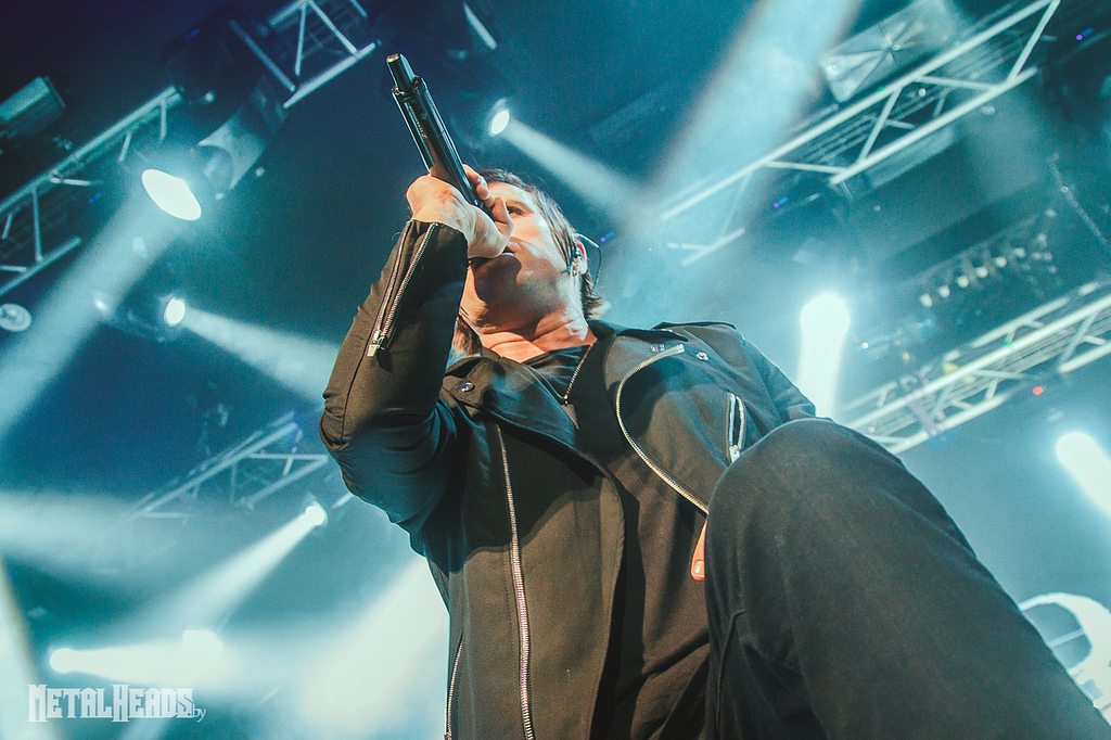 THREE DAYS GRACE